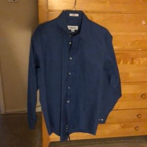 Men’s dress shirt.